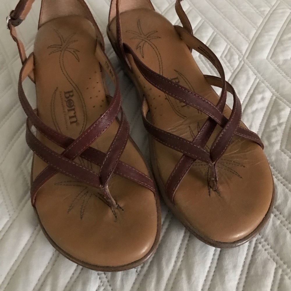 Born Strappy Leather Sandals Sz 7